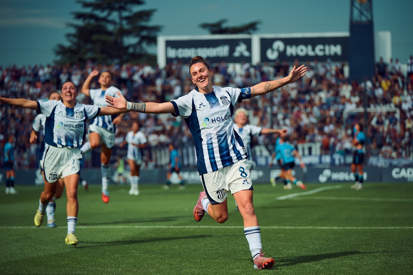Foto de la nota: Talleres venció a Belgrano en el primer clásico femenino en La Boutique